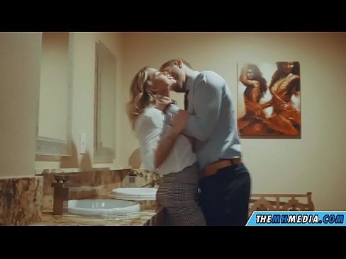 ❤️ Apabila awek berambut perang menggoda anda di tandas awam ❤️❌ Video persetan  pada ms.friendmap.top